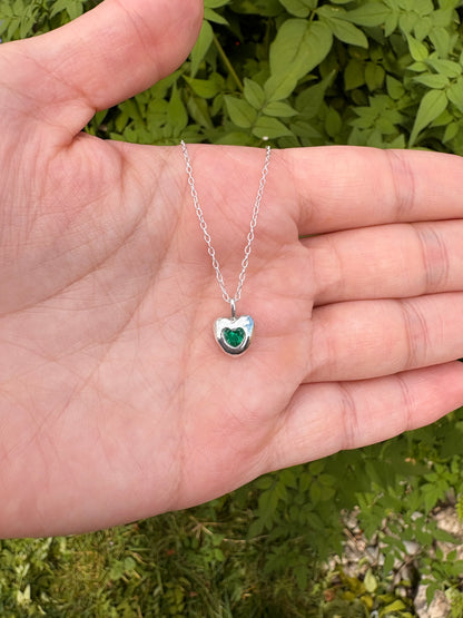 Mini heart pendant (green)