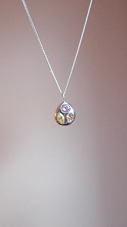 Precious Pebble pendant (lavender, yellow, champagne)